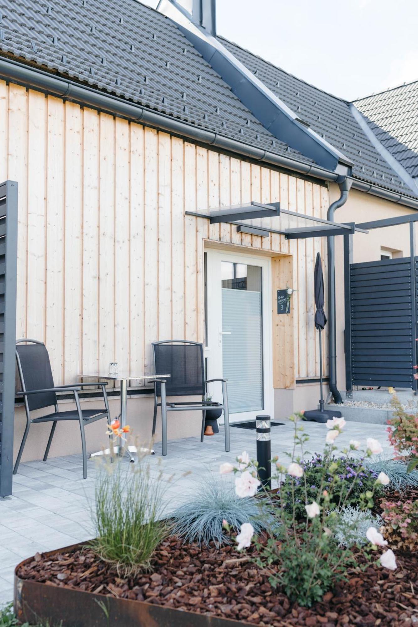 Burgau Pension Blumenwiese - Mitten Im Thermenland מראה חיצוני תמונה