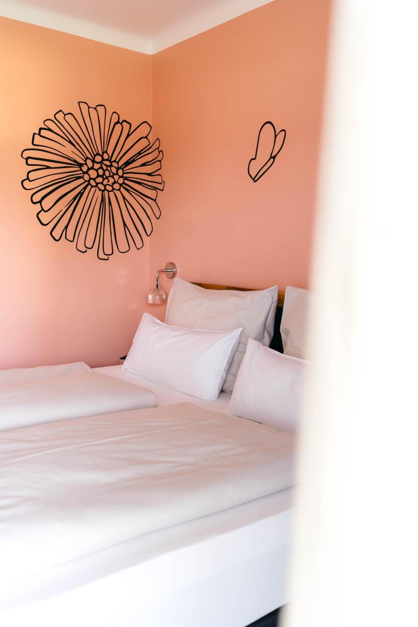 Burgau Pension Blumenwiese - Mitten Im Thermenland מראה חיצוני תמונה